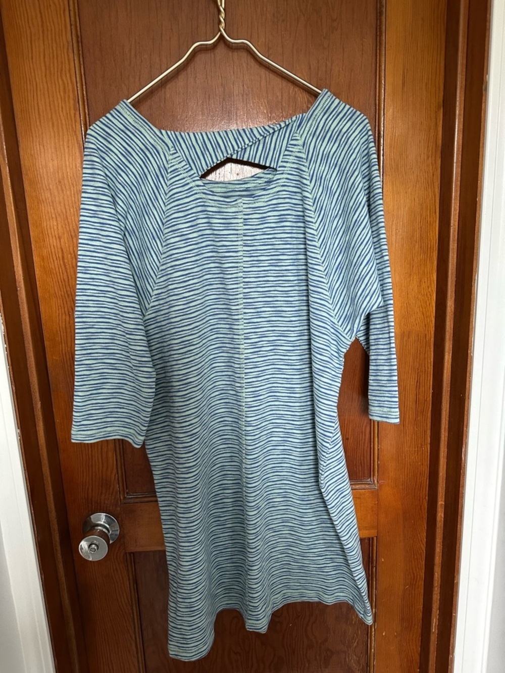 T by TALBOTS Women’s LP Blue Striped Knit Pullover Stretch Vacation/Summer Dress - Picture 3 of 5